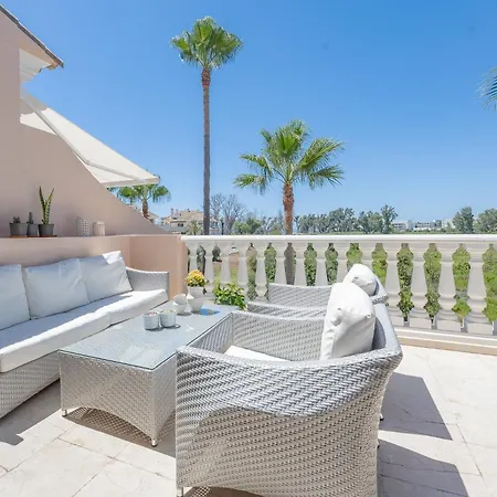 Appartamento Close To The With A Roof Terrace Estepona