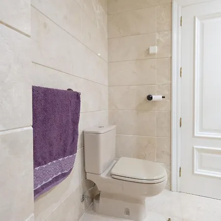 Close To The With A Roof Terrace Appartamento *