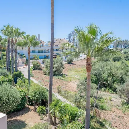 Close To The With A Roof Terrace Appartamento Estepona